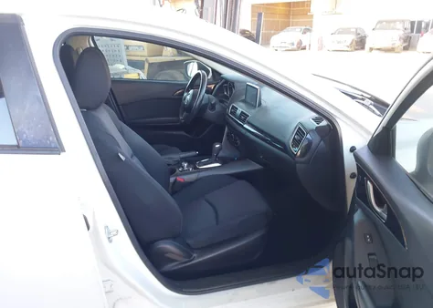 2016 Mazda Mazda3 I Sport z USA, uszkodzony, nr VIN JM1BM1J71G1332032